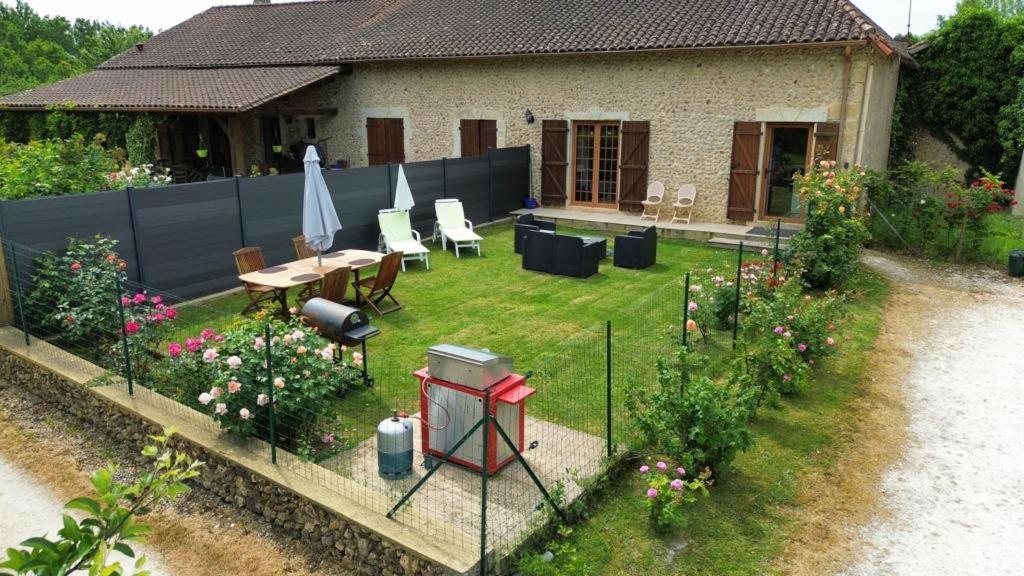 شقة Chez Lucia A 15Min De Perigueux A 6Km Autoroute A89 Eglise-Neuve-de-Vergt المظهر الخارجي الصورة